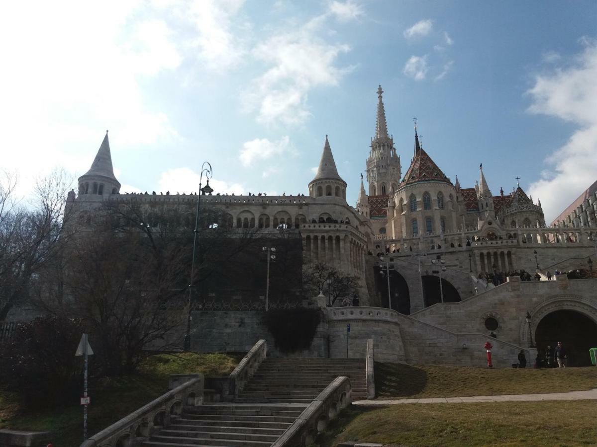 Апартаменты Castle Base Будапешт Экстерьер фото